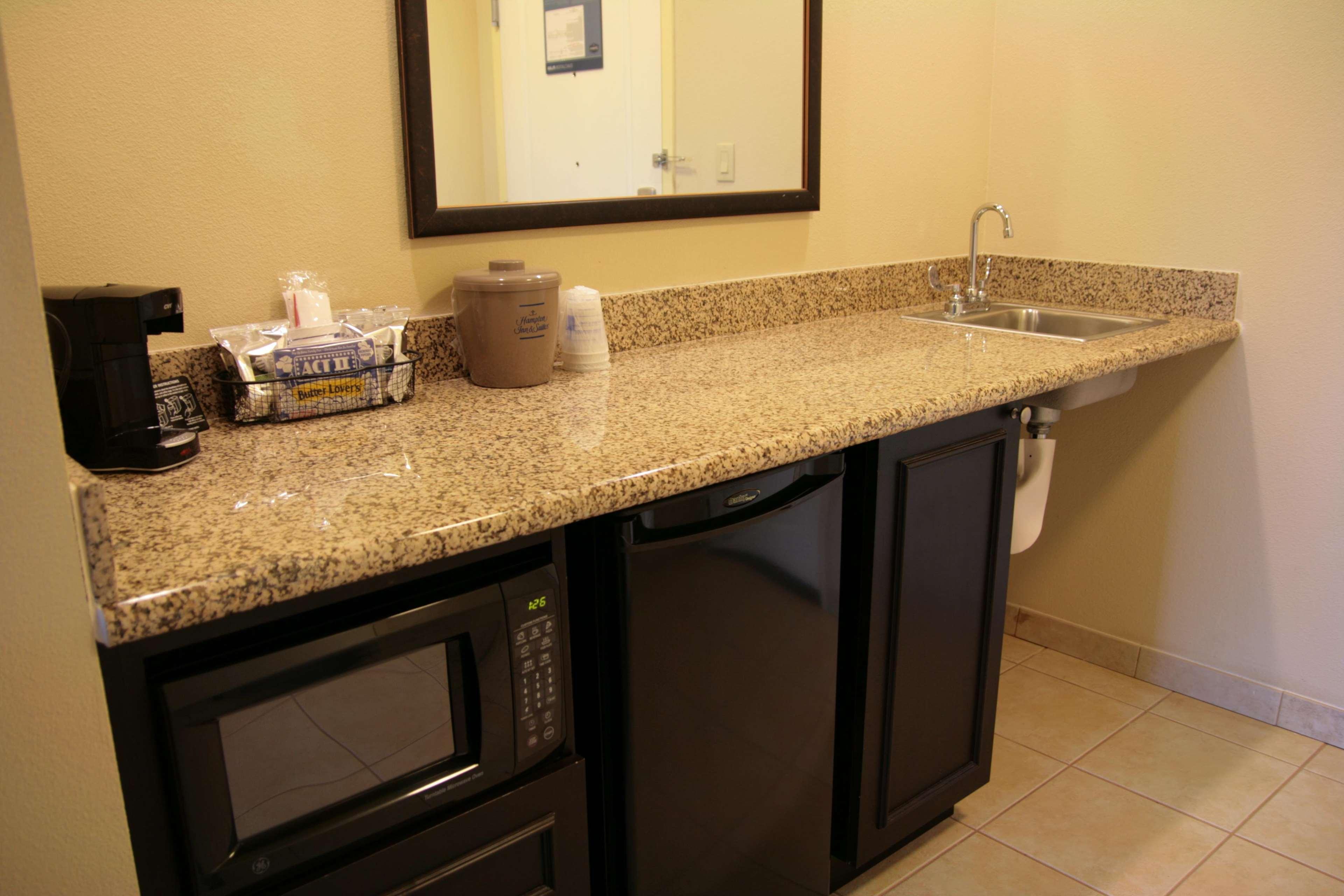 Hampton Inn & Suites Austin Cedar Park-Lakeline Room photo
