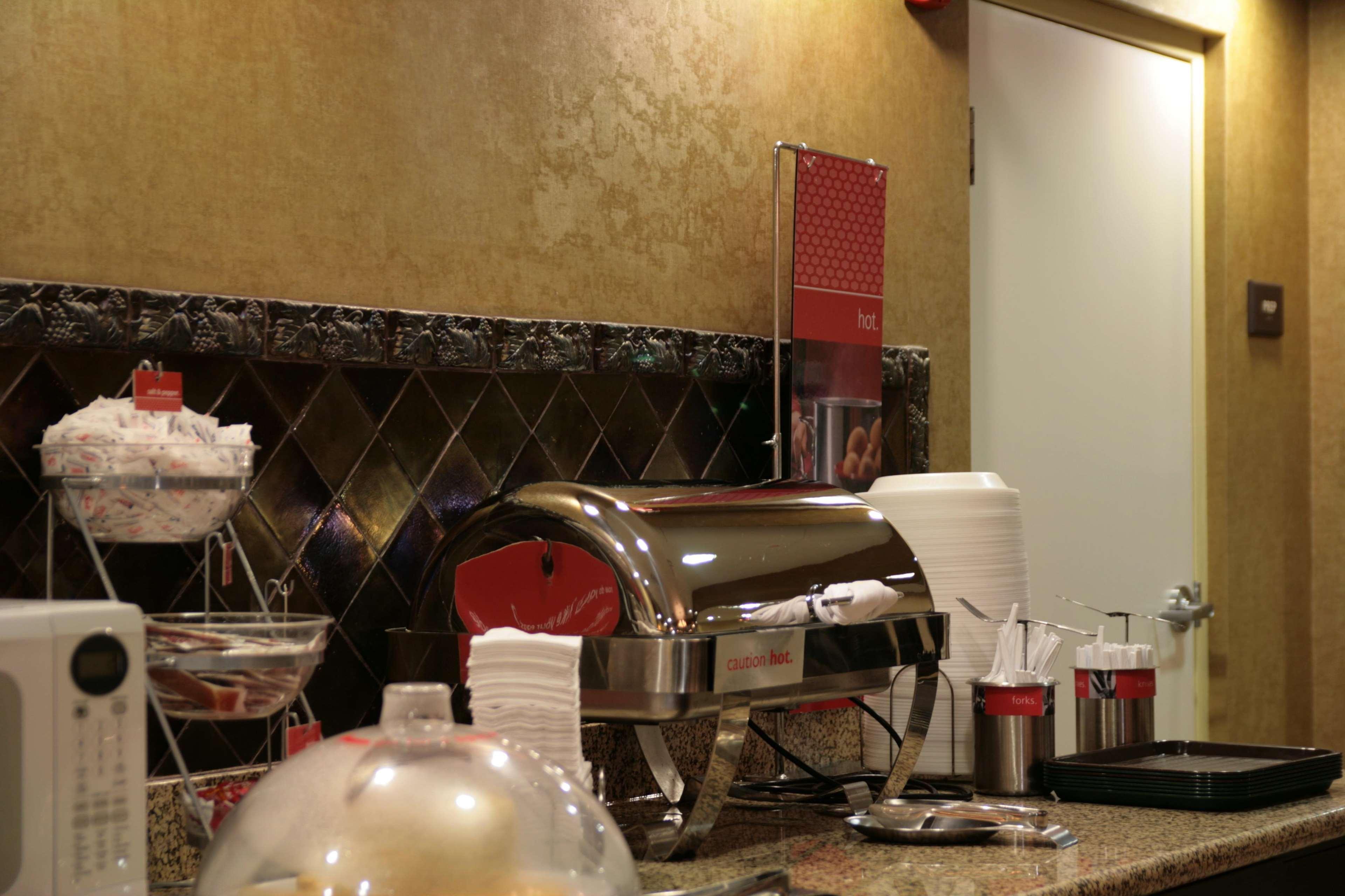 Hampton Inn & Suites Austin Cedar Park-Lakeline Restaurant photo